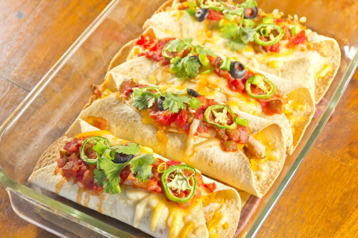 chicken bacon bean enchiladas with red sauce