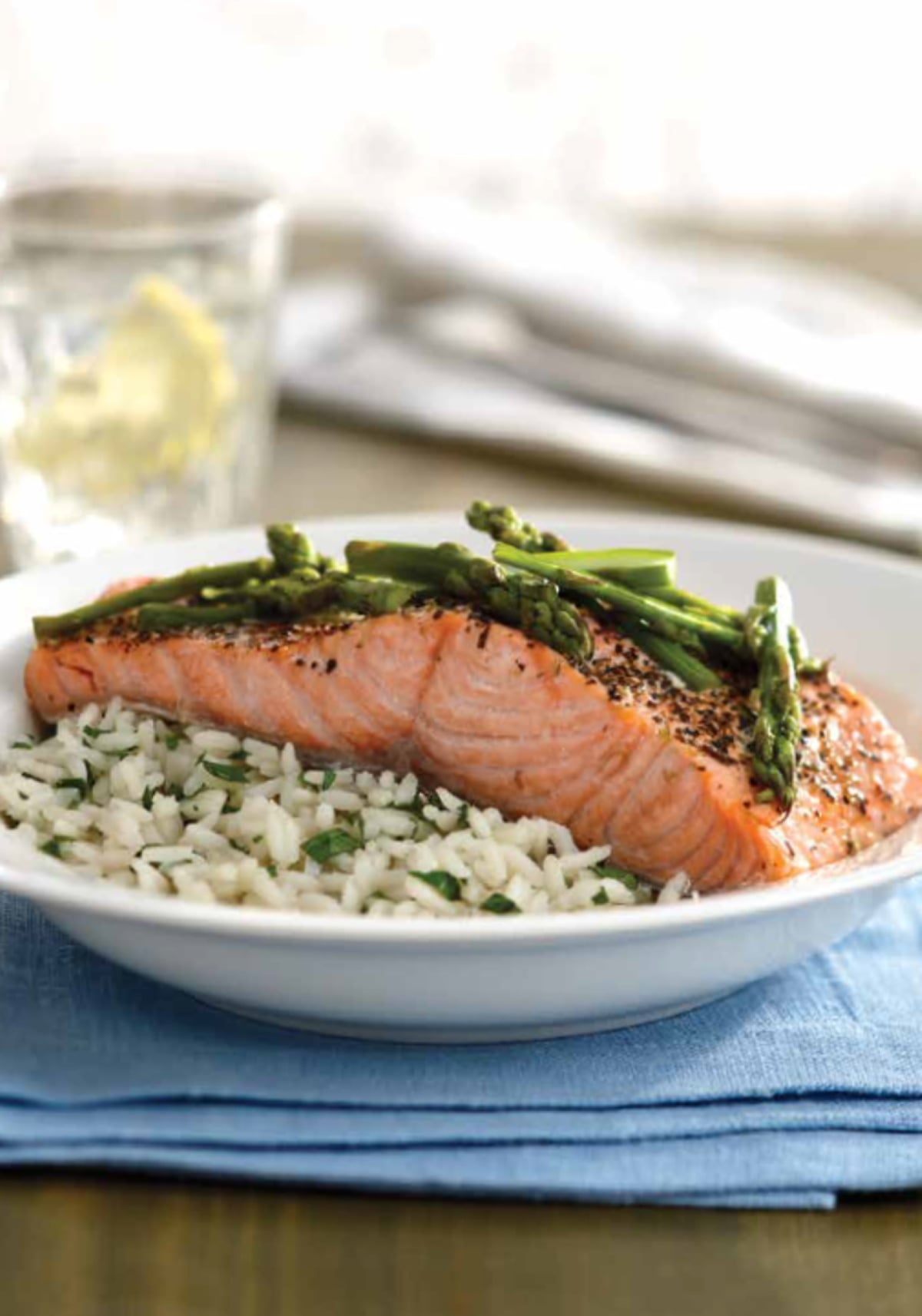 Instant Pot Salmon with asparagus for two