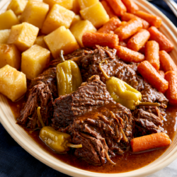 Mississippi pot roast with carrots and potatoes